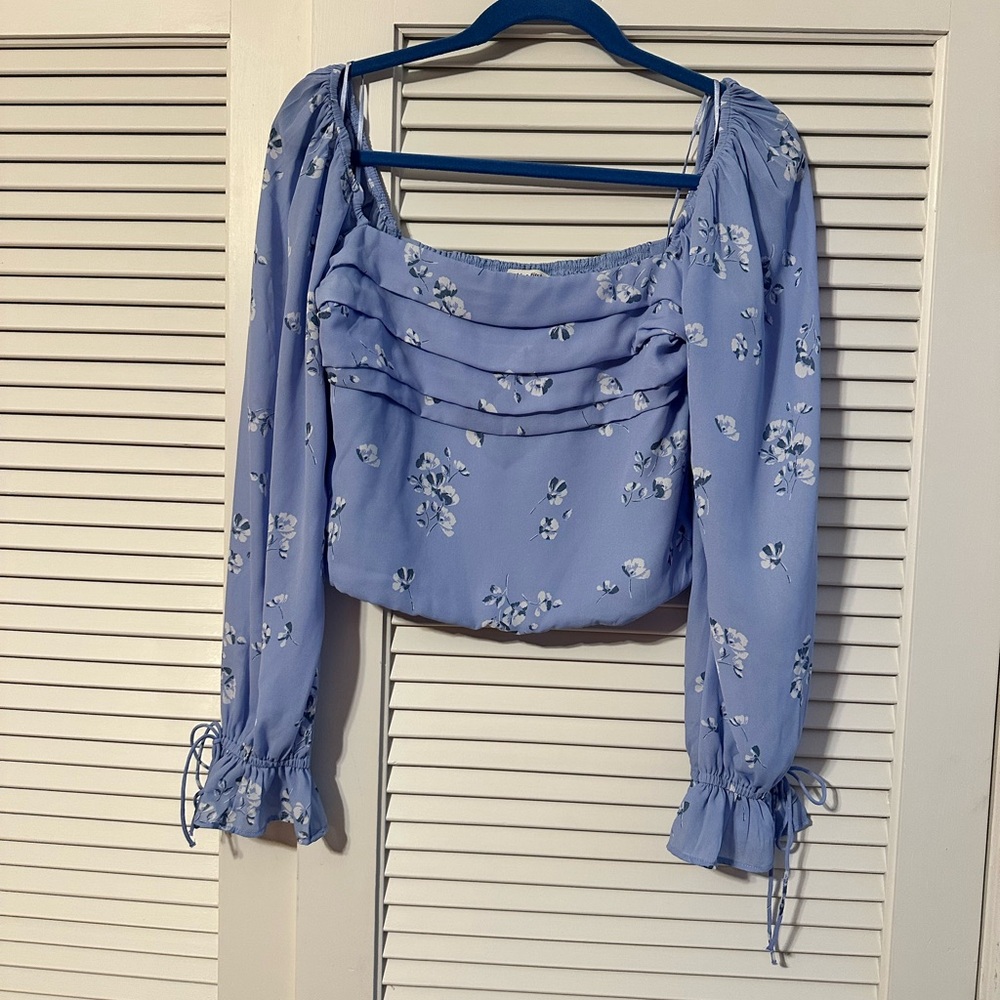 Abercrombie & Fitch Crop Blouse